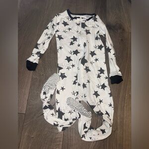 Lamaze Black and White Star Kids Footie
